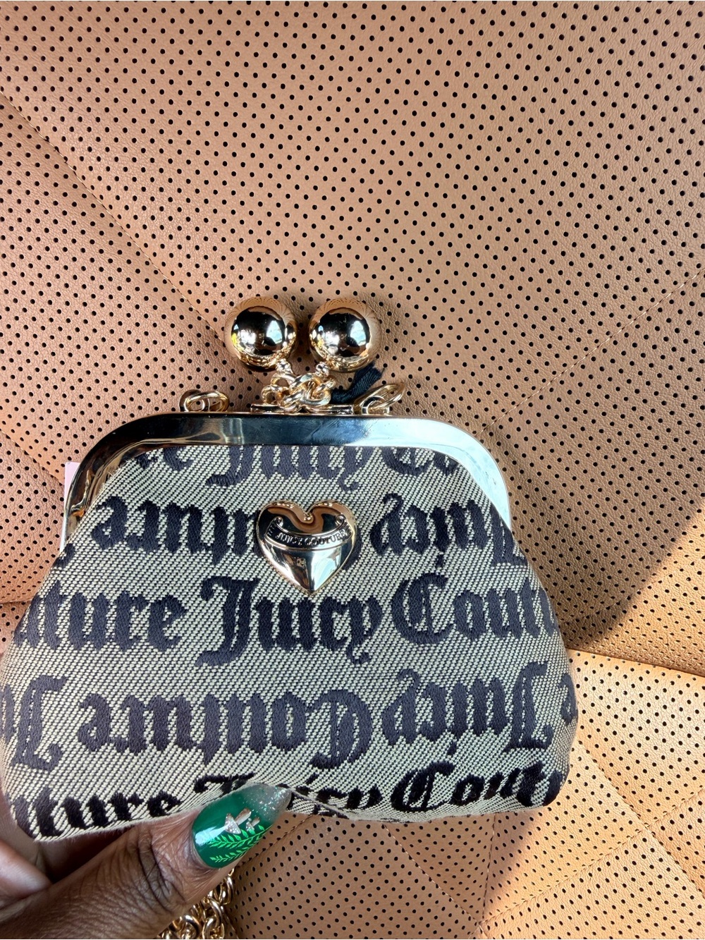 Juicy Couture Beige and Black Logo Kiss-Lock Coin Purse
